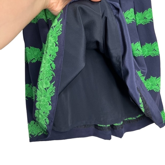 J Crew 100% Silk Beanstalk Striped Pleated Skirt - Picture 3 of 10